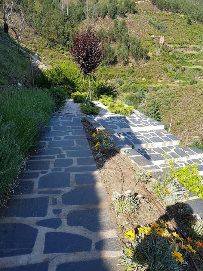 Casas Do Sinhel Vendégház Cha de Alvares Kültér fotó