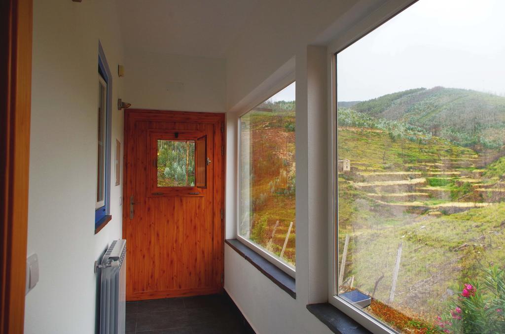 Casas Do Sinhel Vendégház Cha de Alvares Kültér fotó